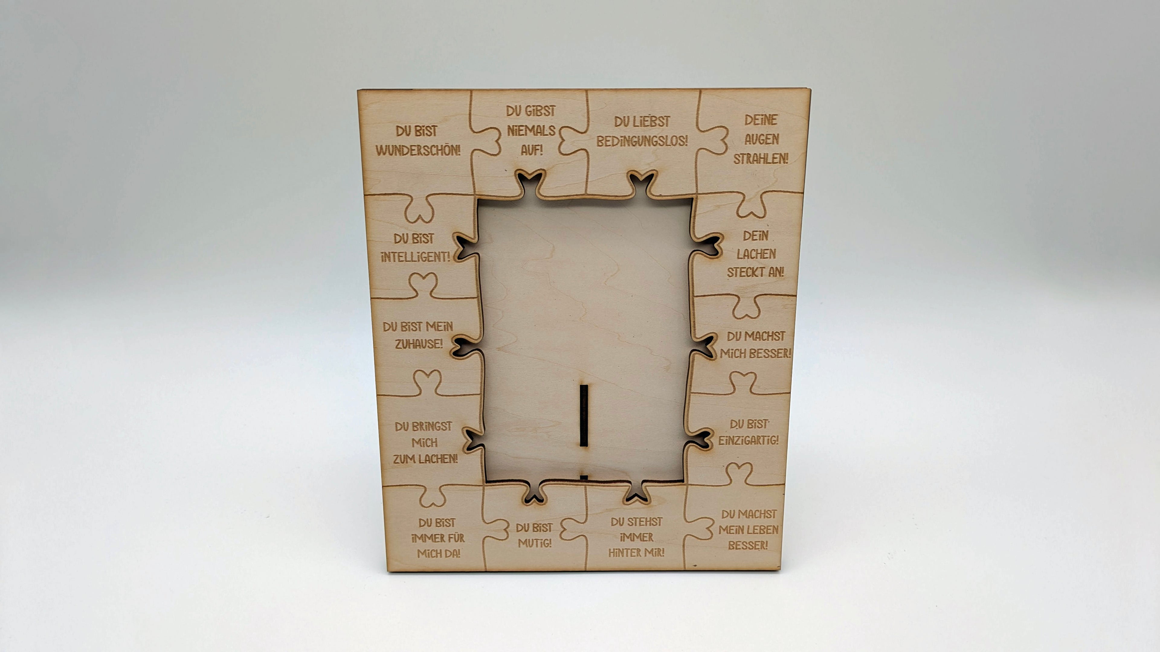 Puzzle-Liebe – Personalisierbarer Laser-Holzrahmen mit Gravur & Puzzle-Design