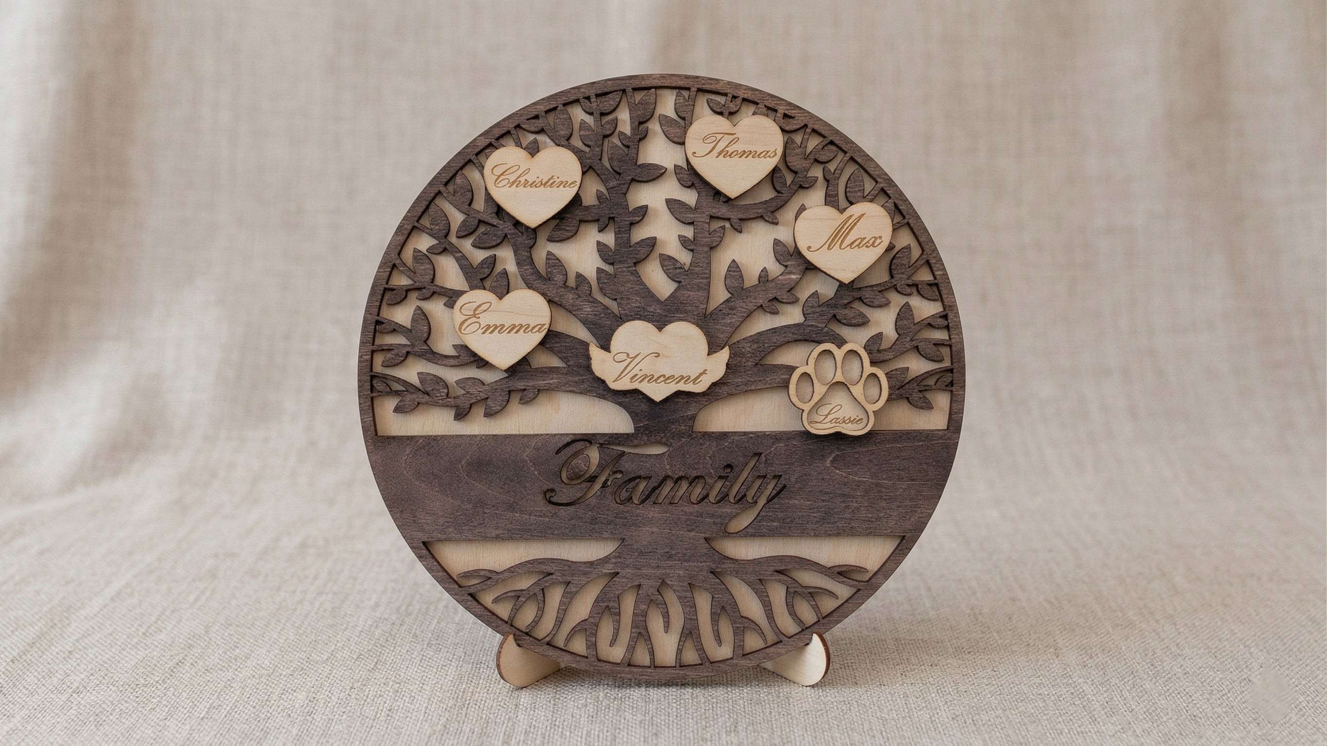 Lebenskreis – Personalisierter 3D-Stammbaum aus Balsaholz mit Gravur