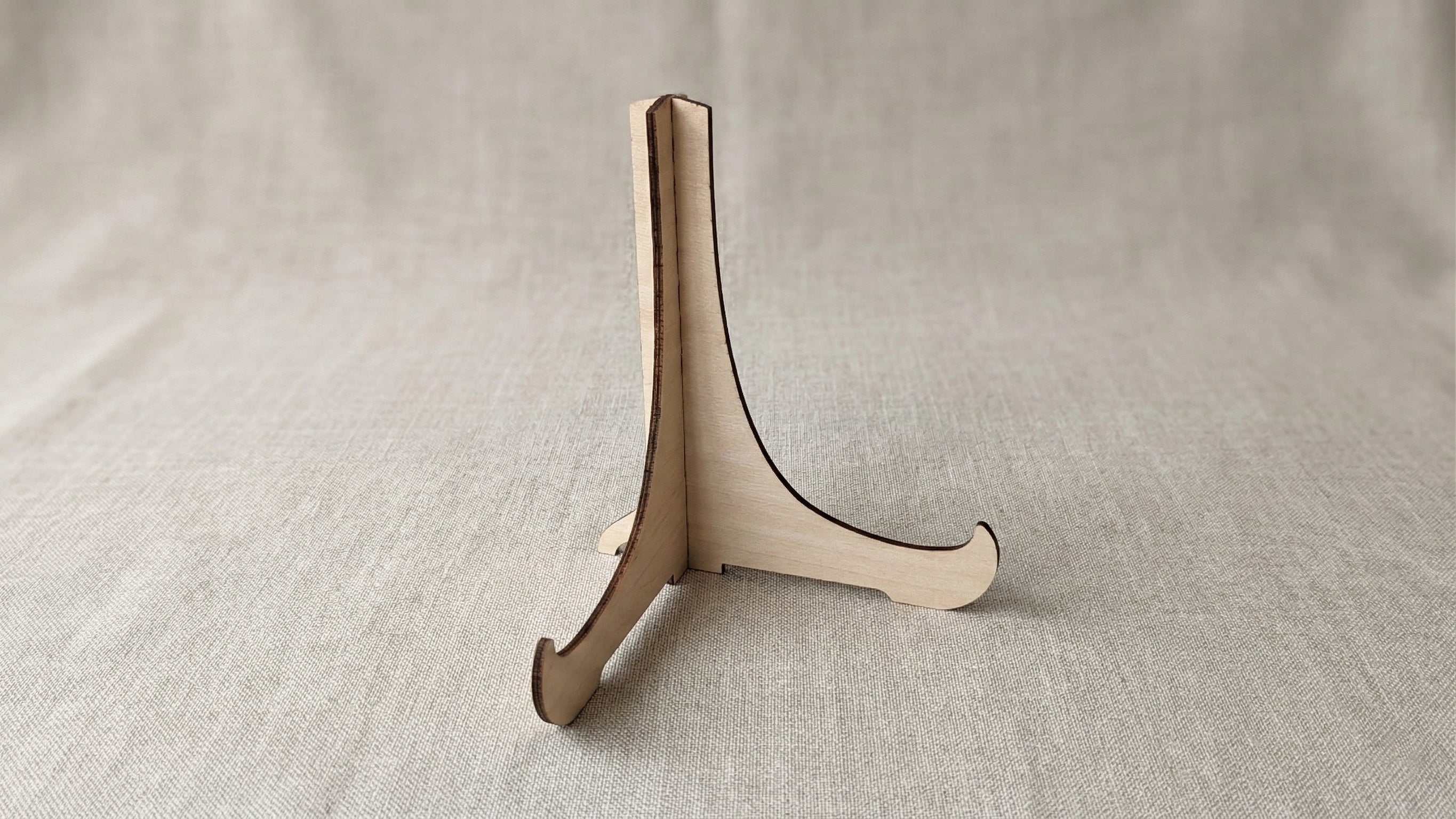 Lebenskreis – Personalisierter 3D-Stammbaum aus Balsaholz mit Gravur